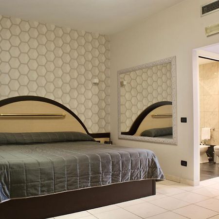 Autosole 2 Hotel Milano Eksteriør billede