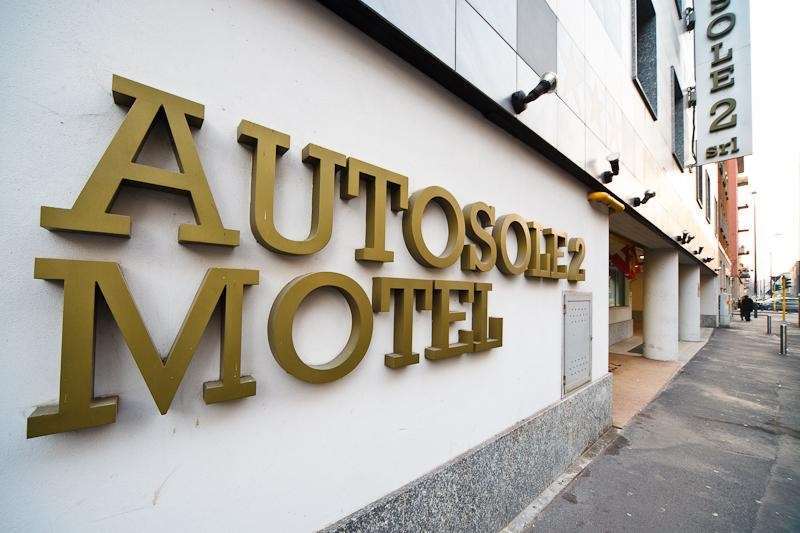 Autosole 2 Hotel Milano Eksteriør billede
